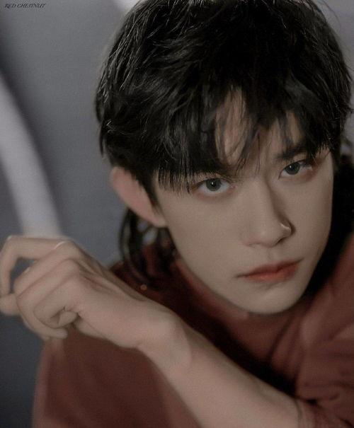 易烊千玺爆料道歉视频,真诚回应争议，展现艺人担当  第3张